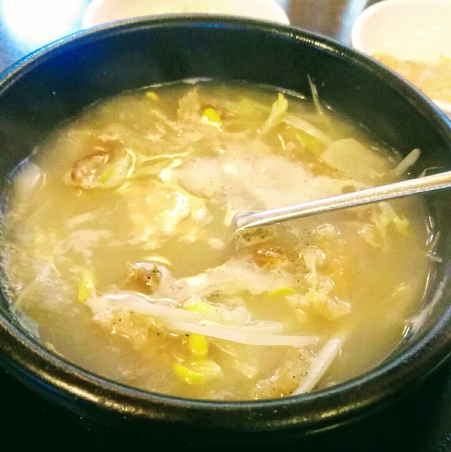 エスコートアガシと韓国料理 プゴク